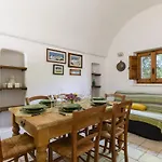 Trullo Antico In Valle D'itria