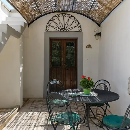 Trullo Antico In Valle D'itria Ceglie Messapica