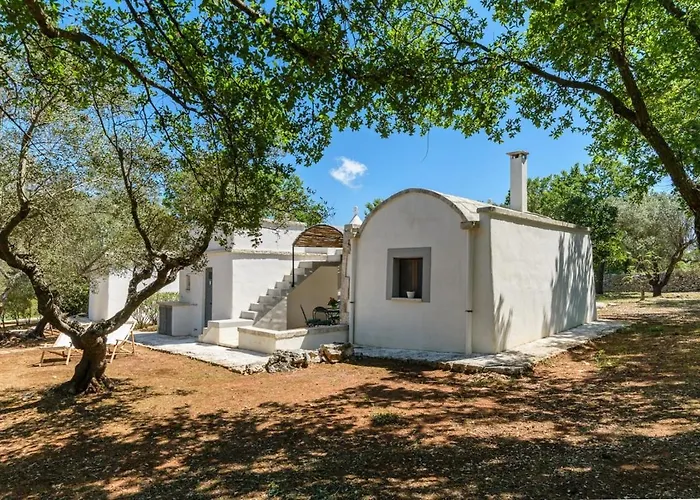 Trullo Antico In Valle D'itria * Челье-Мессапика