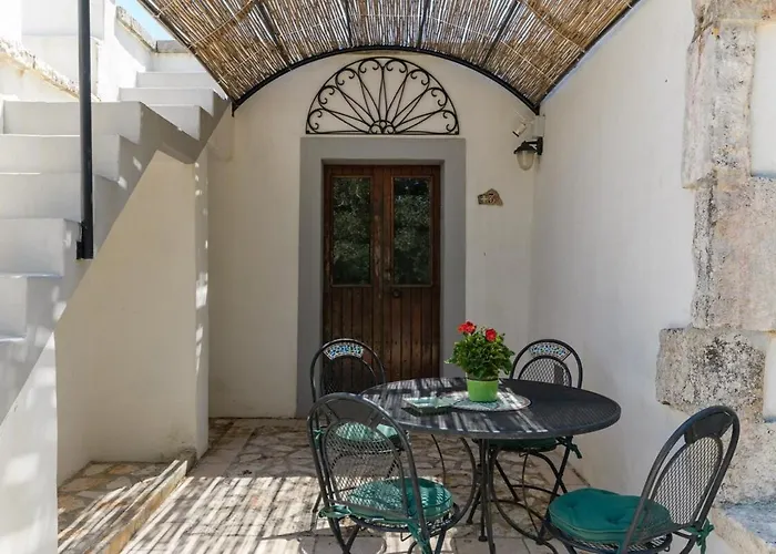 Trullo Antico In Valle D'itria Челье-Мессапика